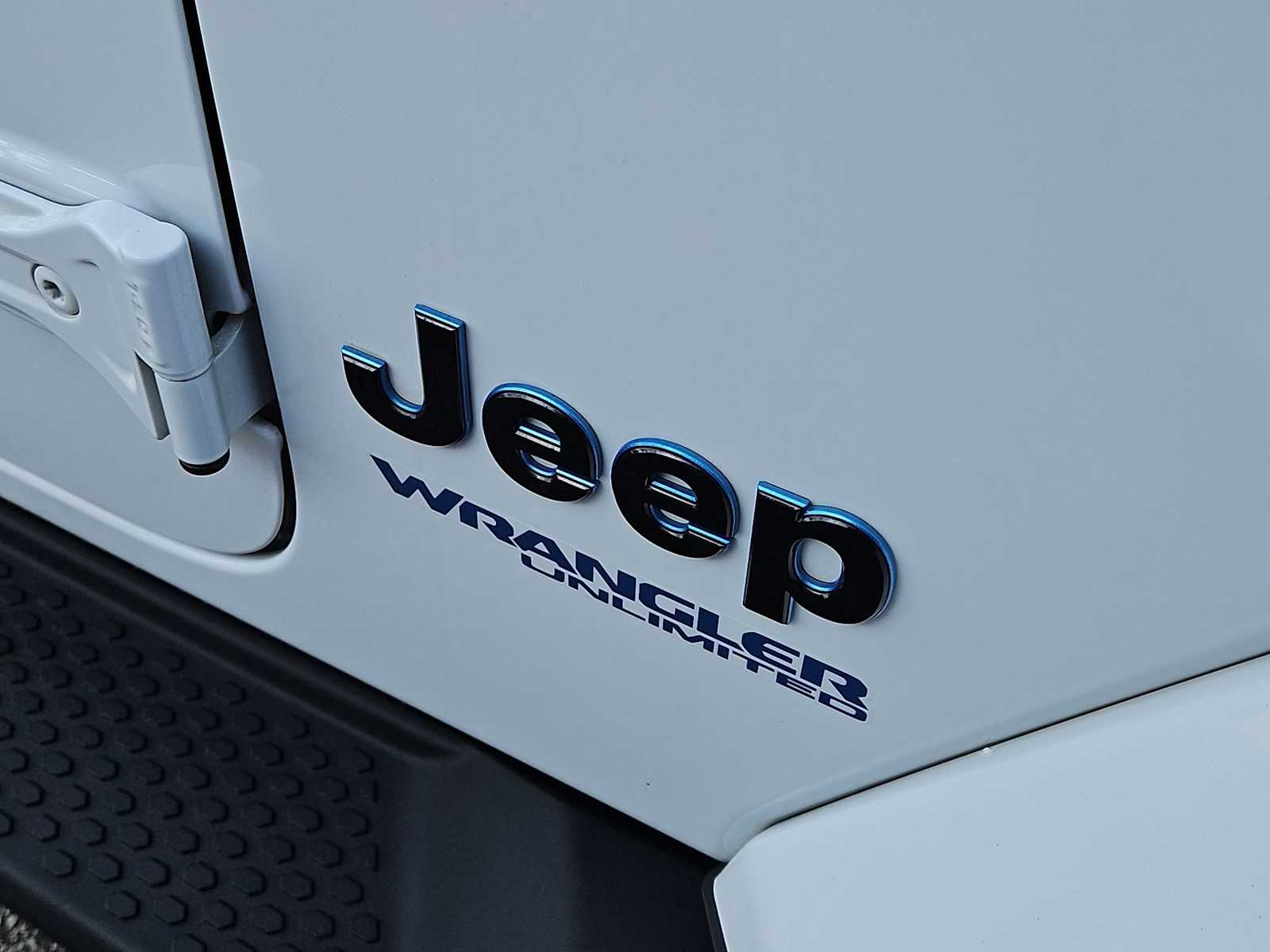 Thumbnail: 2021 Jeep Wrangler - 12