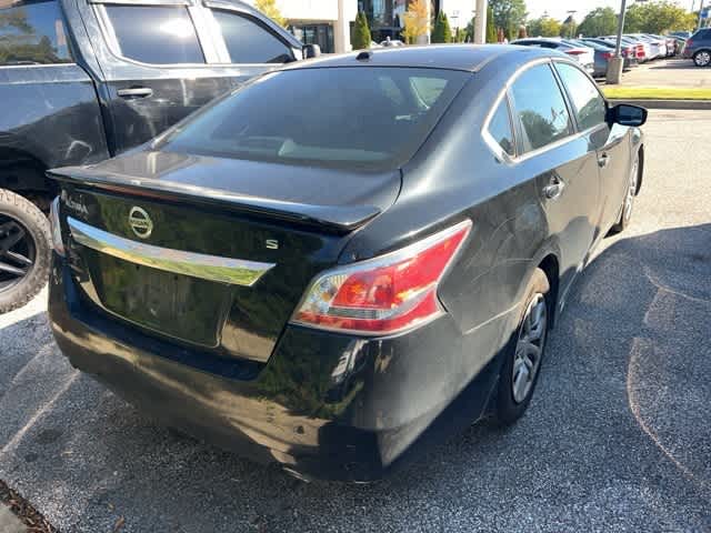 Thumbnail: 2015 Nissan Altima - 8