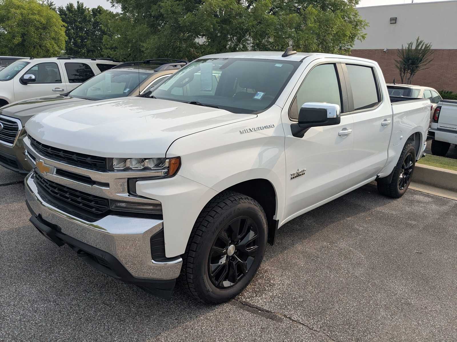 2019 Chevrolet Silverado 1500 LT -
                  Collierville, TN