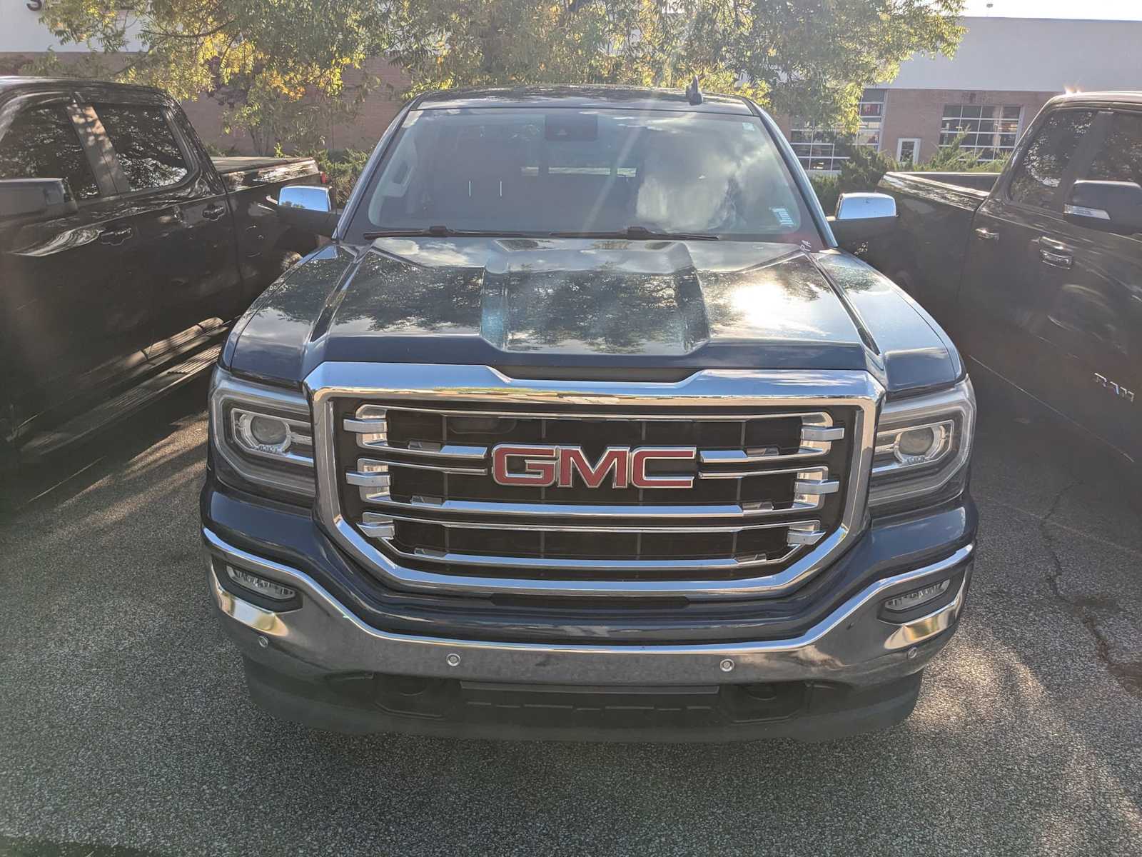 Thumbnail: 2017 GMC Sierra 1500 - 2