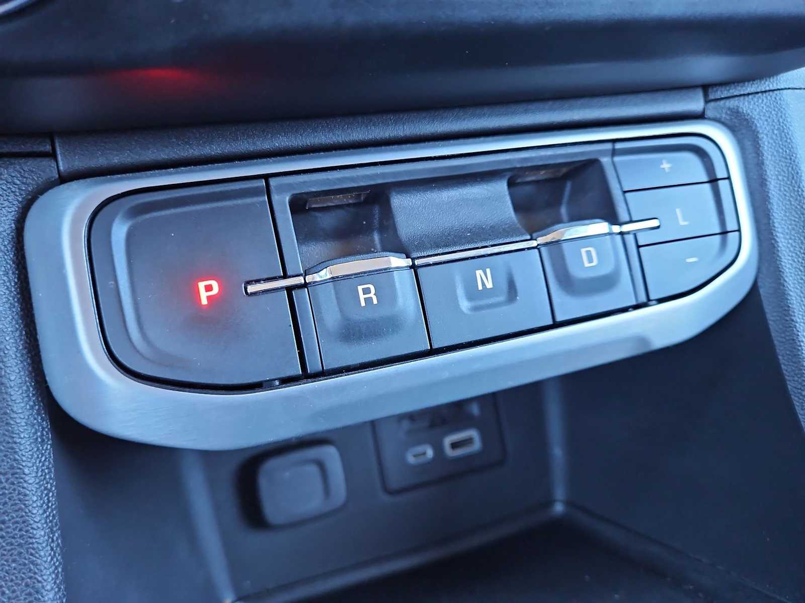 Thumbnail: 2021 GMC Acadia - 33