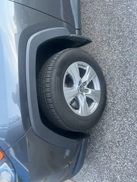 Thumbnail: 2020 Toyota RAV4 - 9