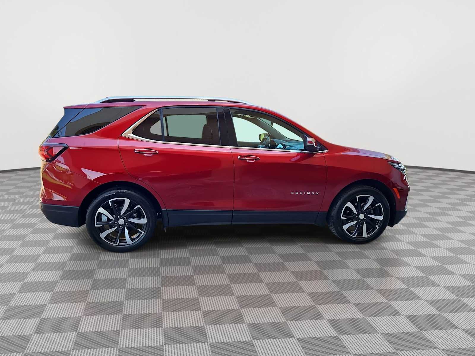 Thumbnail: 2023 Chevrolet Equinox - 9