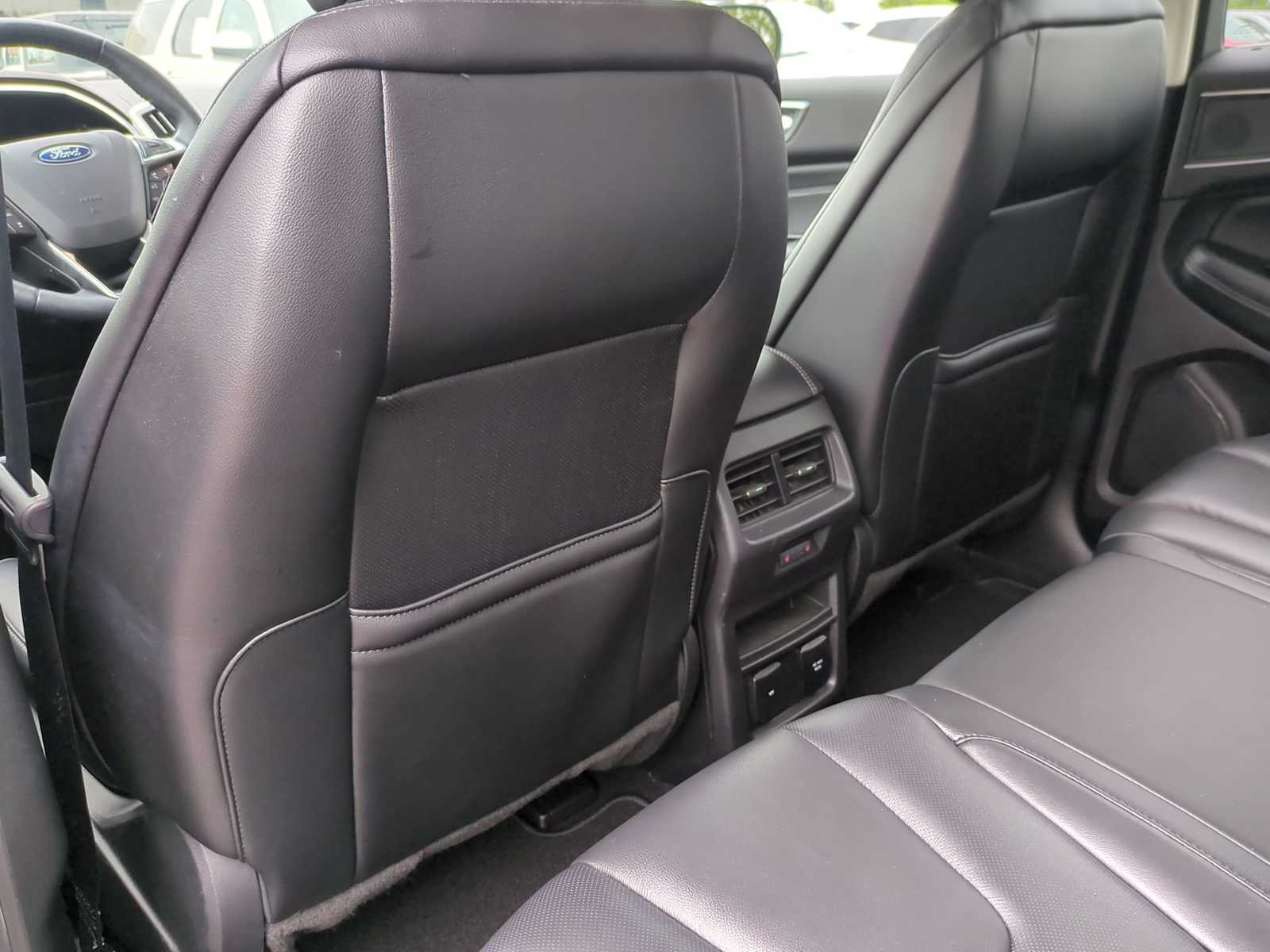 Thumbnail: 2019 Ford Edge - 19