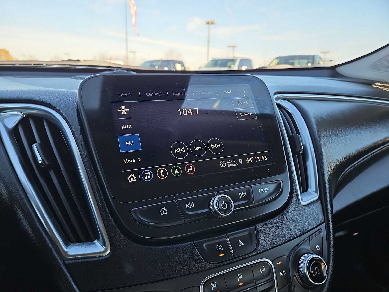 Thumbnail: 2024 Chevrolet Malibu - 30