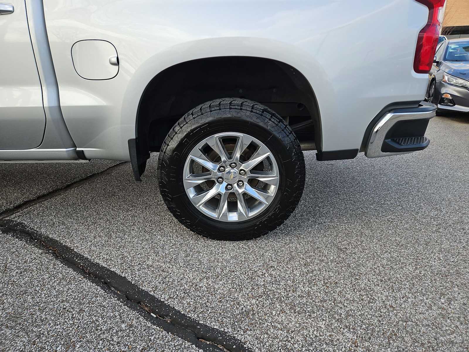 Thumbnail: 2021 Chevrolet Silverado 1500 - 14