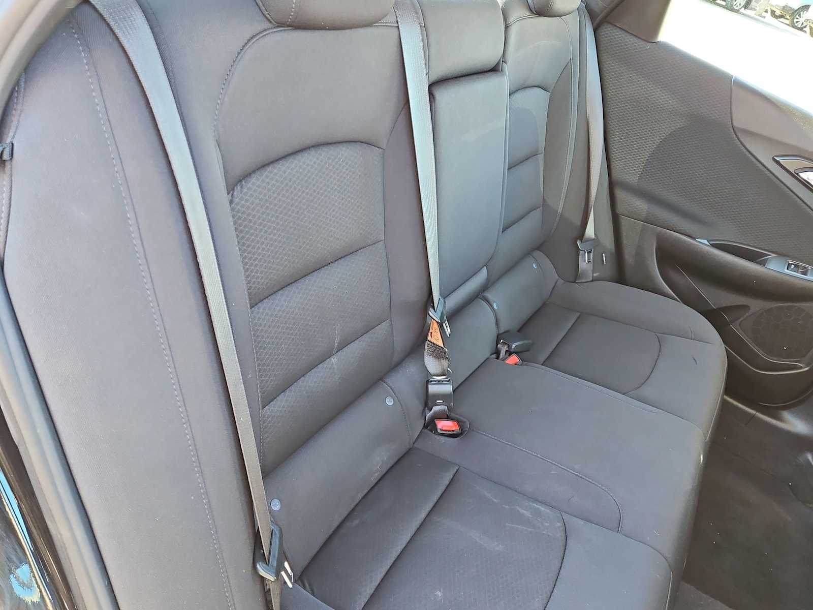 Thumbnail: 2023 Chevrolet Malibu - 21