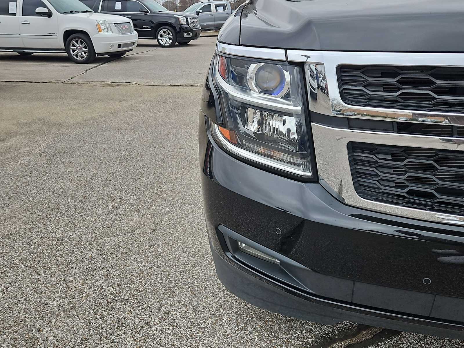 Thumbnail: 2016 Chevrolet Tahoe - 11