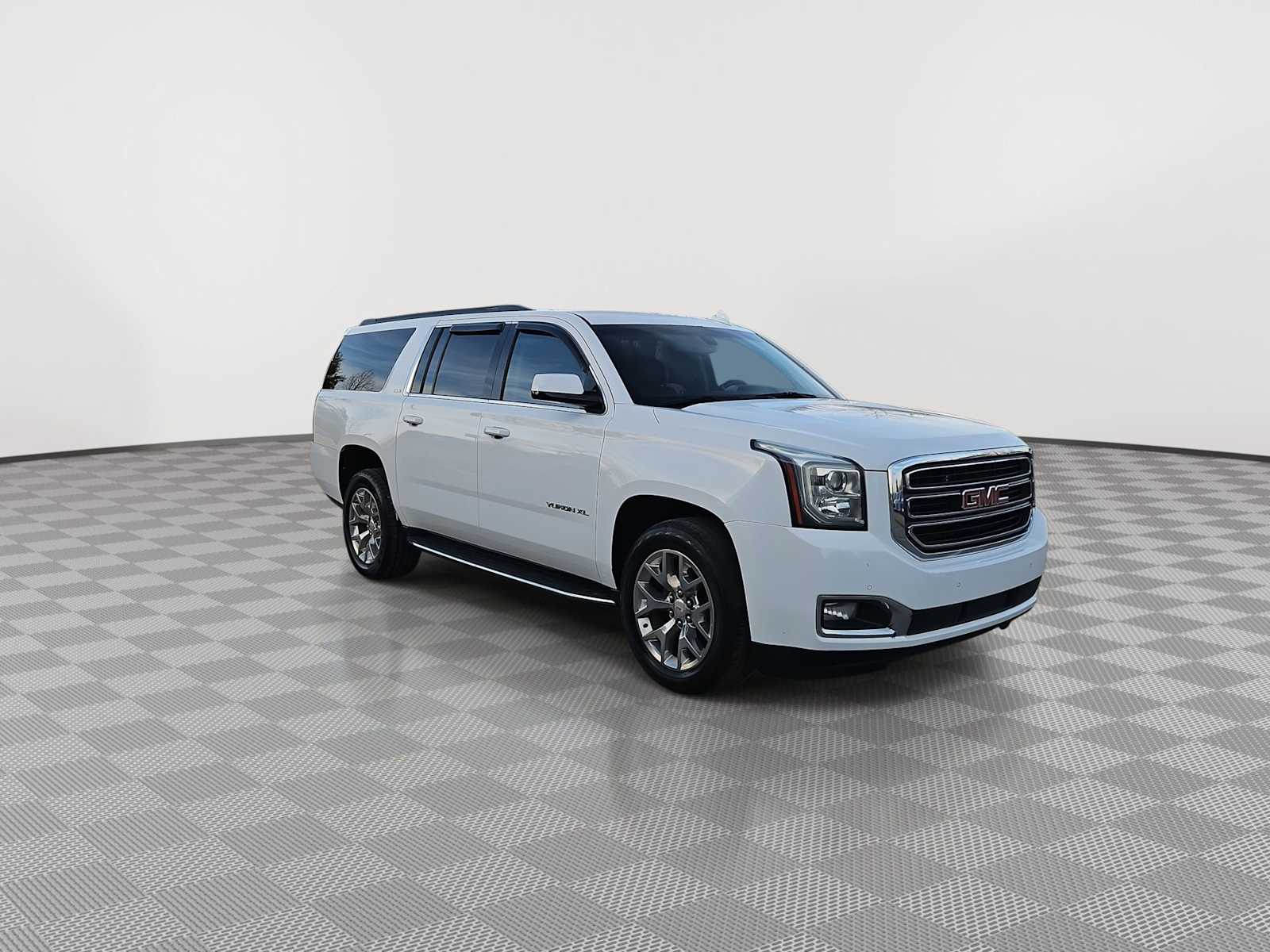 Thumbnail: 2018 GMC Yukon XL - 2