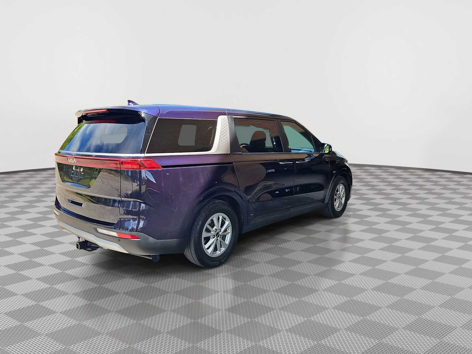 Thumbnail: 2022 Kia Carnival - 8