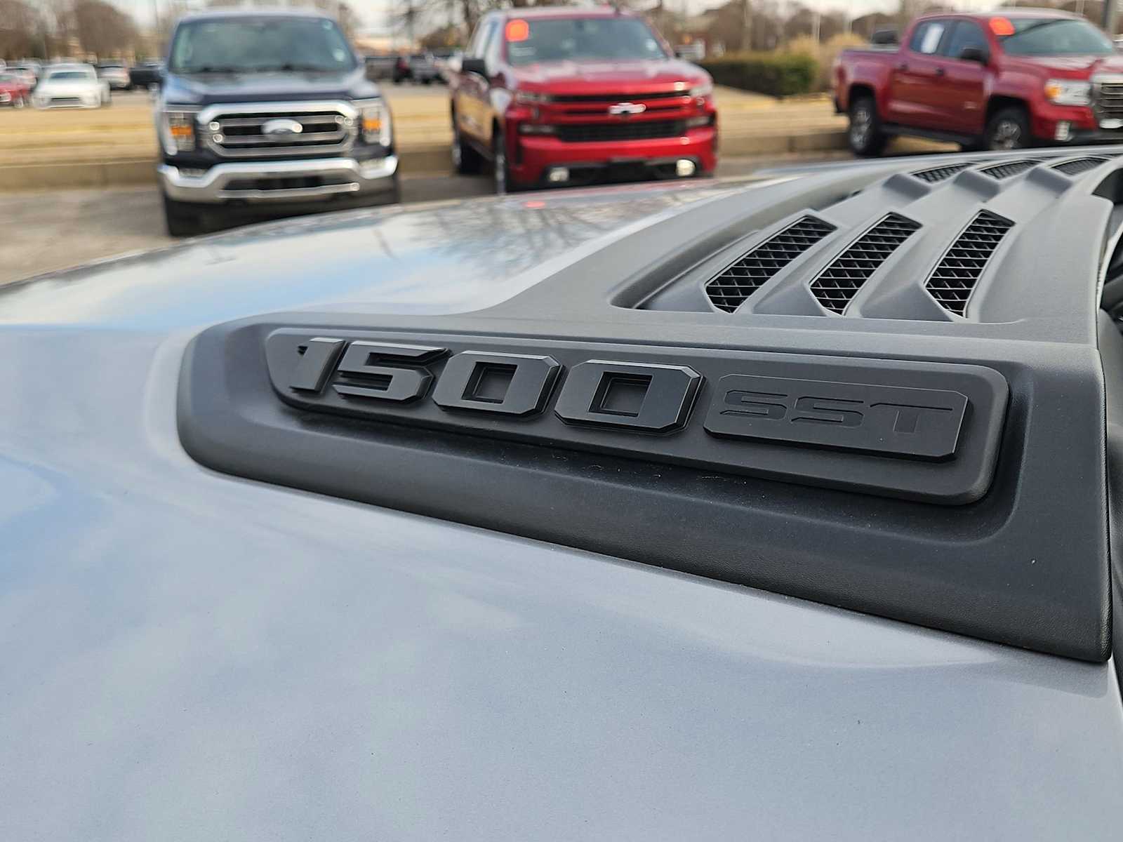 Thumbnail: 2025 RAM 1500 - 13