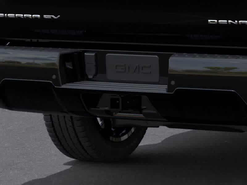 2025 GMC Sierra EV Denali 14