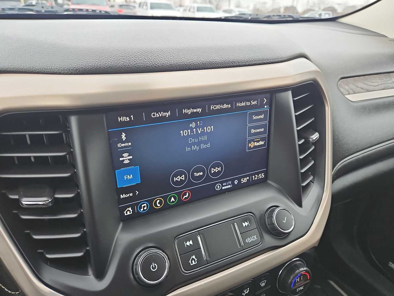 Thumbnail: 2021 GMC Acadia - 32