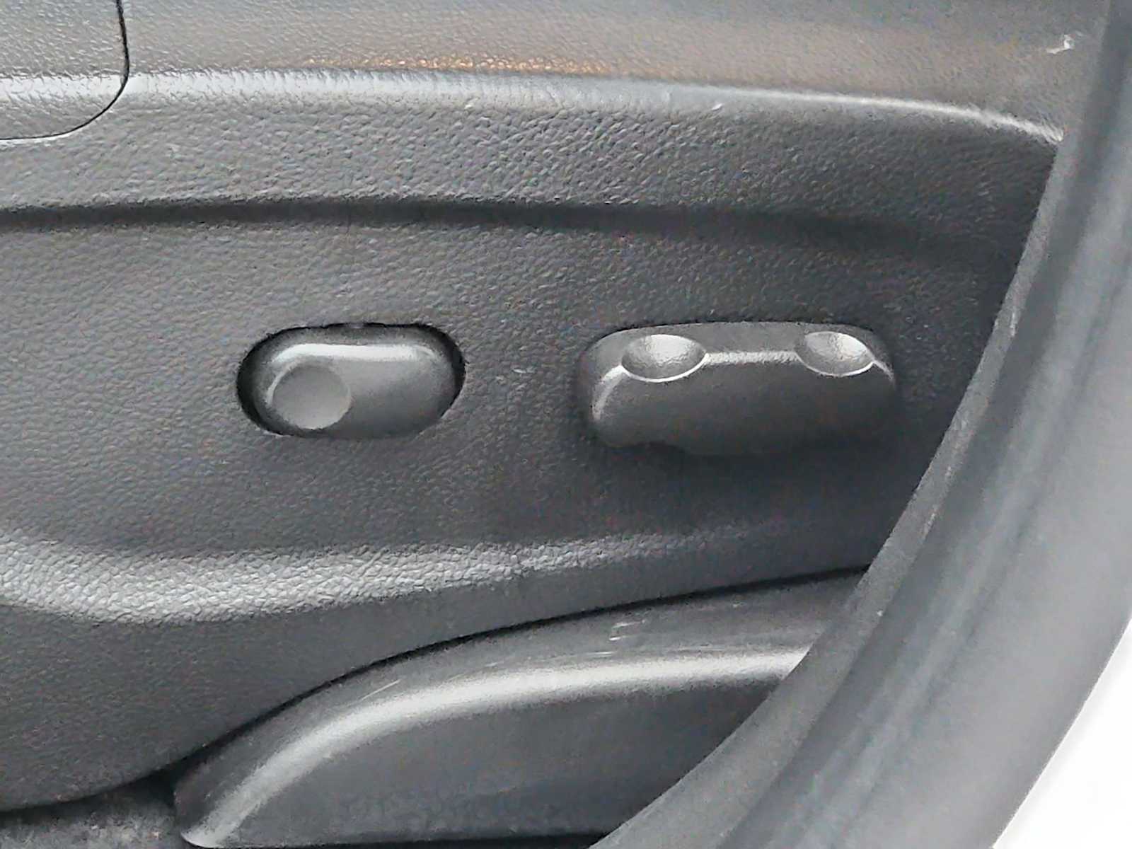 Thumbnail: 2020 Buick Encore - 17