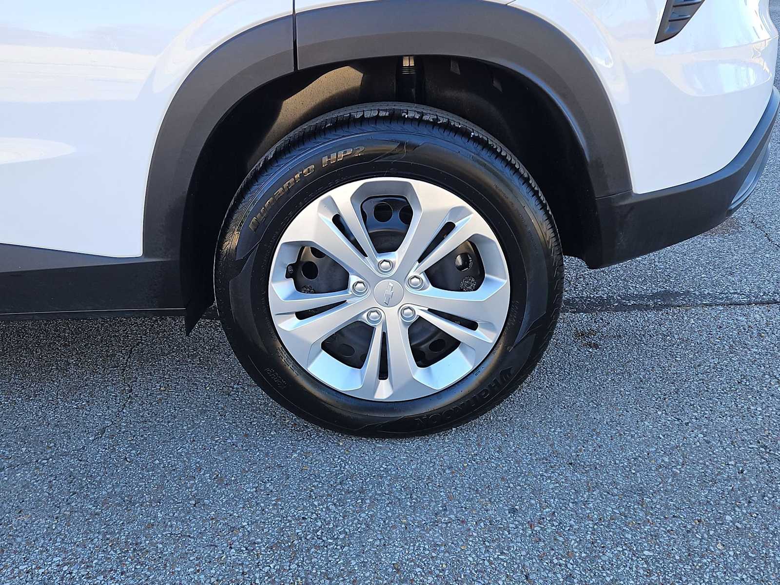 Thumbnail: 2025 Chevrolet Trax - 14