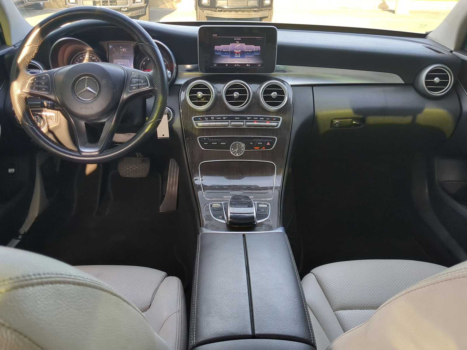 Thumbnail: 2015 Mercedes-Benz C-Class - 14