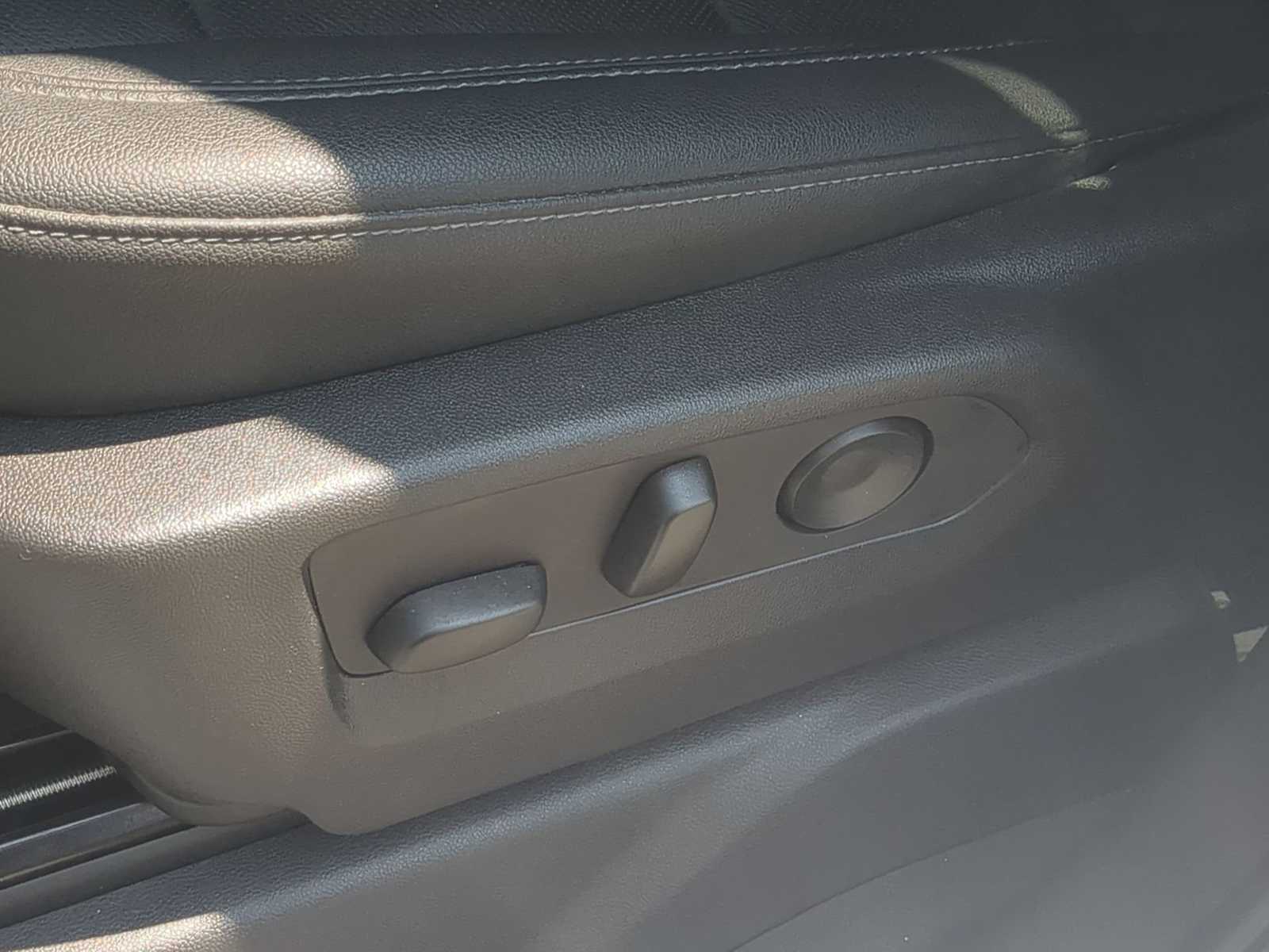 Thumbnail: 2023 GMC Sierra 1500 - 18