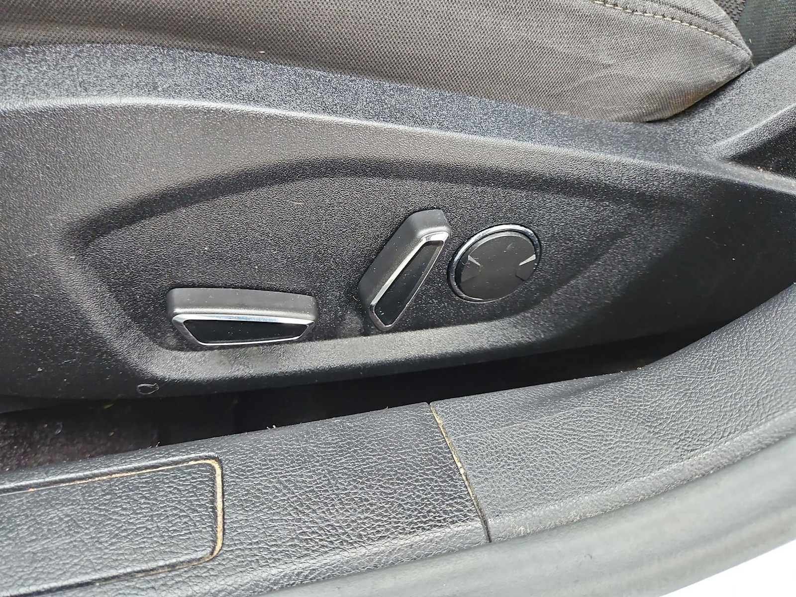 Thumbnail: 2019 Ford Fusion - 17