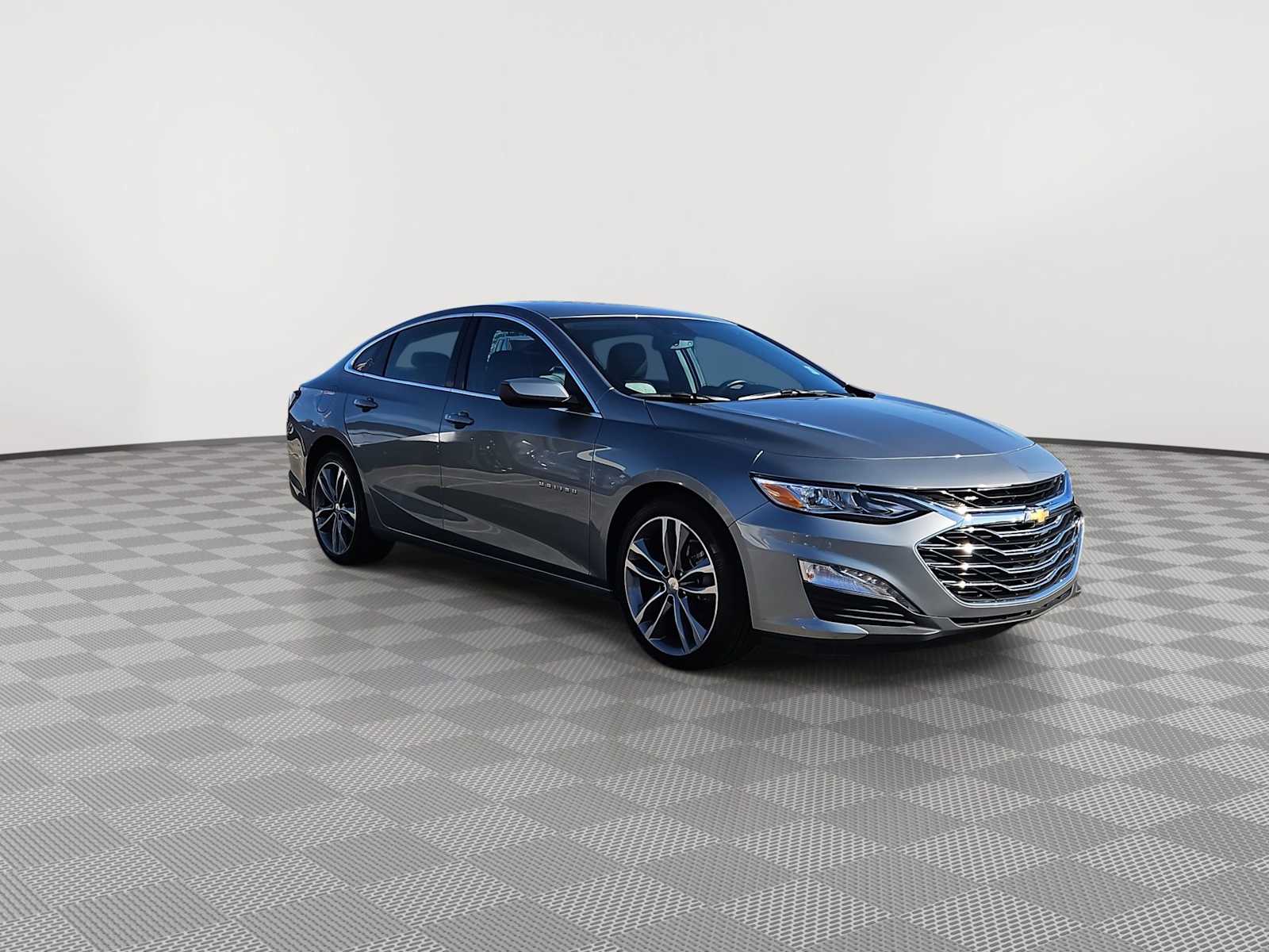 Thumbnail: 2024 Chevrolet Malibu - 2