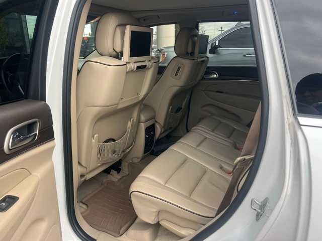 Thumbnail: 2015 Jeep Grand Cherokee - 8