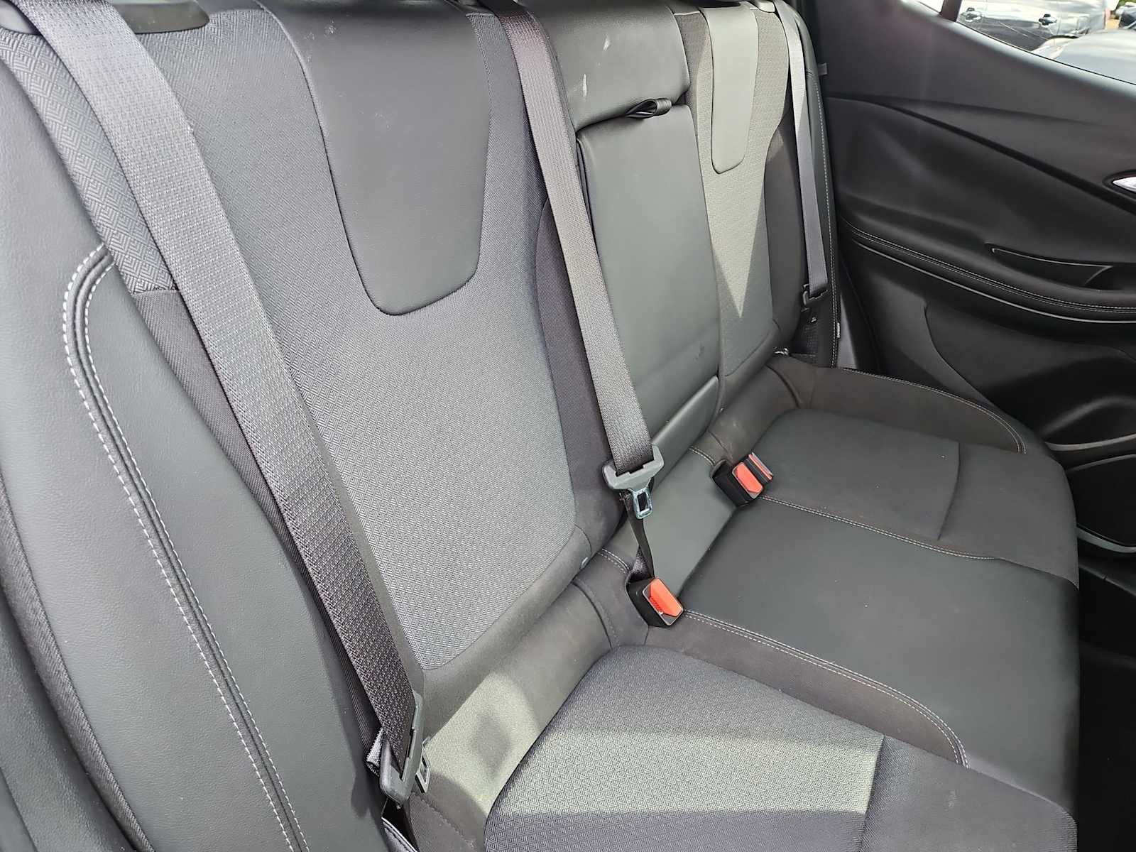 Thumbnail: 2022 Buick Encore GX - 21