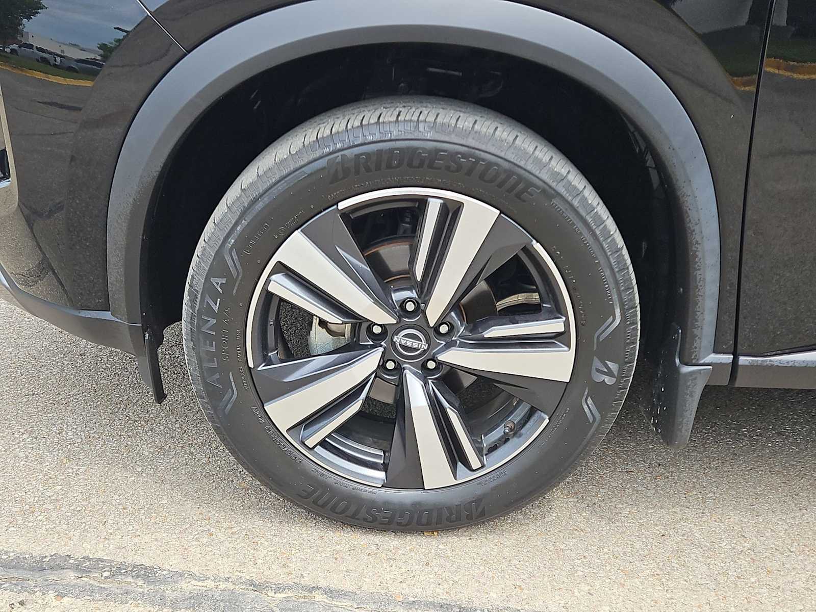 Thumbnail: 2023 Nissan Rogue - 24