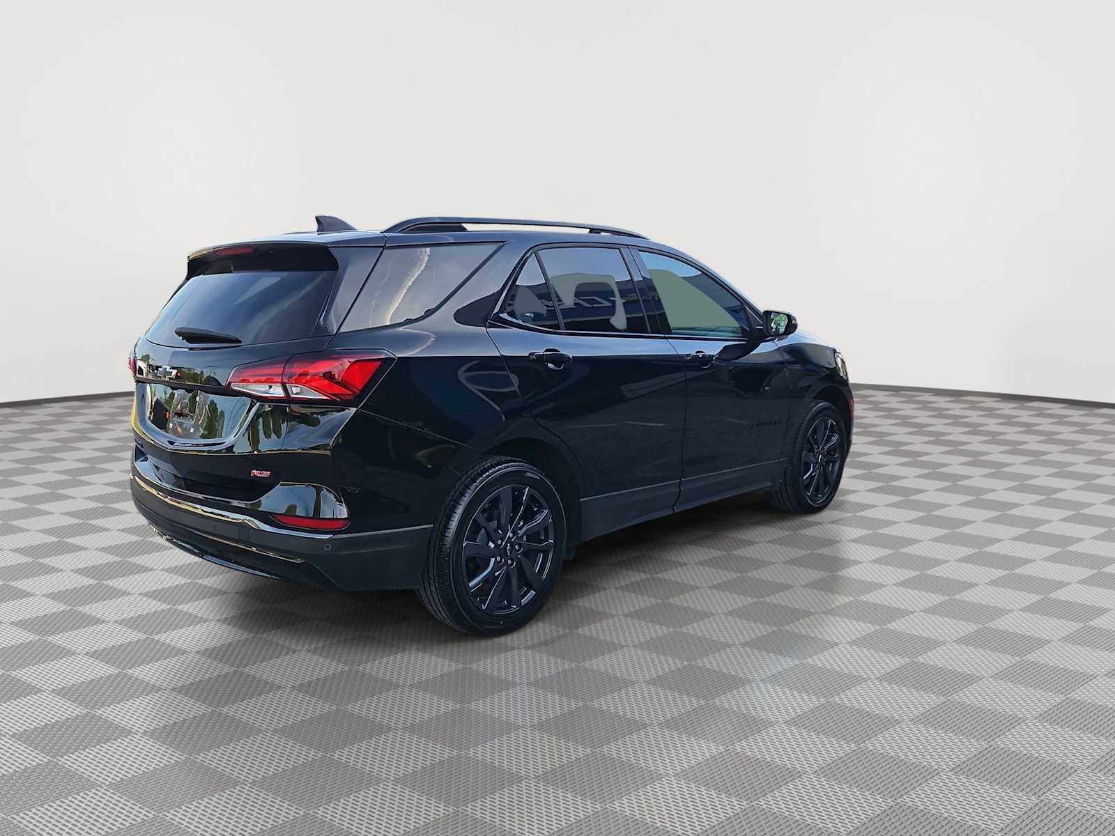 Thumbnail: 2023 Chevrolet Equinox - 8