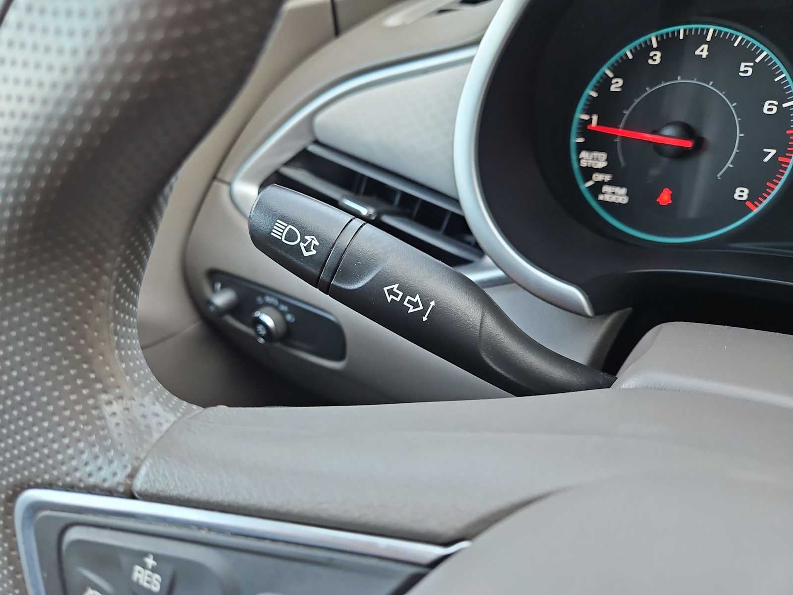 Thumbnail: 2022 Chevrolet Malibu - 26