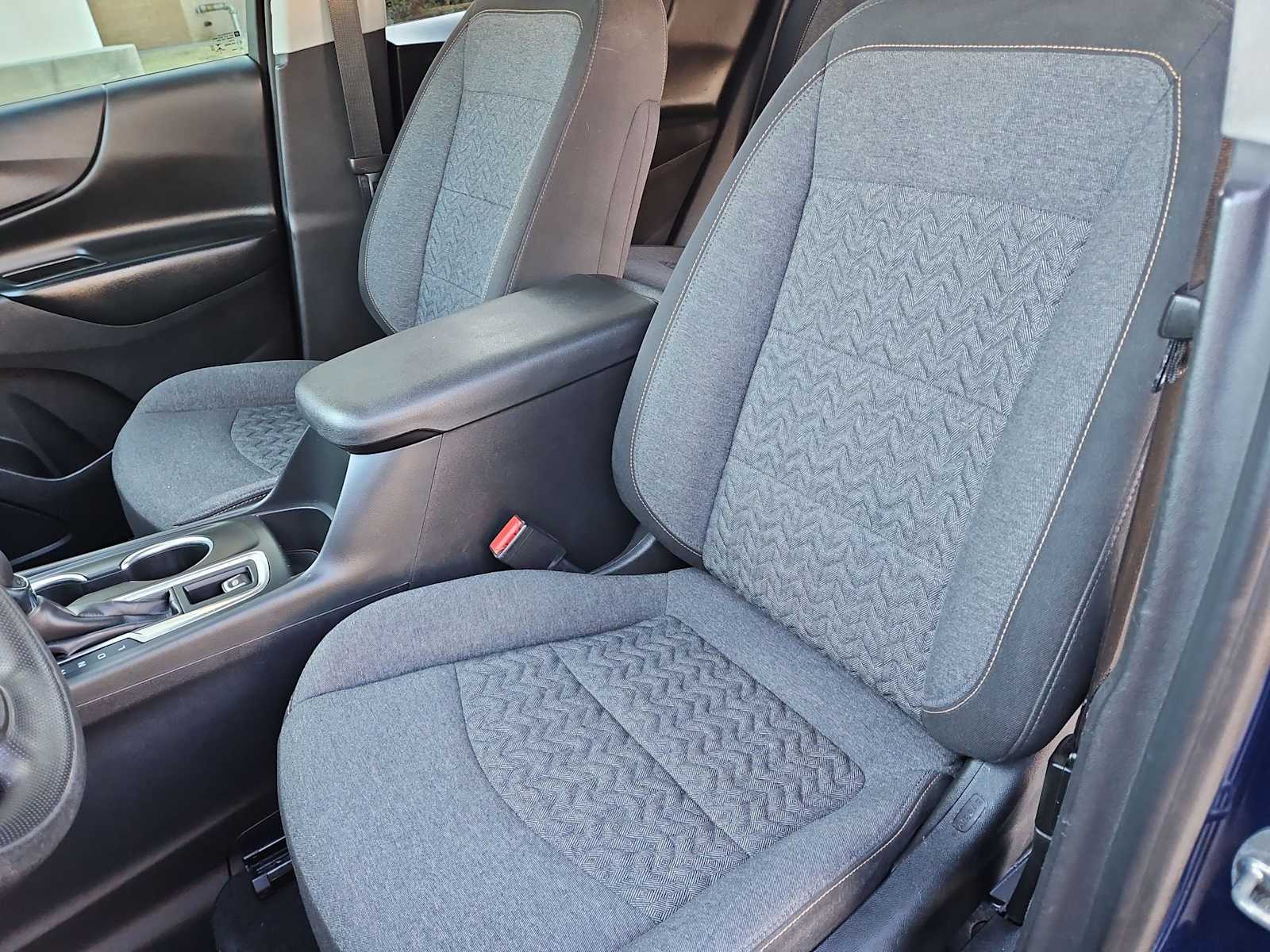 Thumbnail: 2022 Chevrolet Equinox - 17