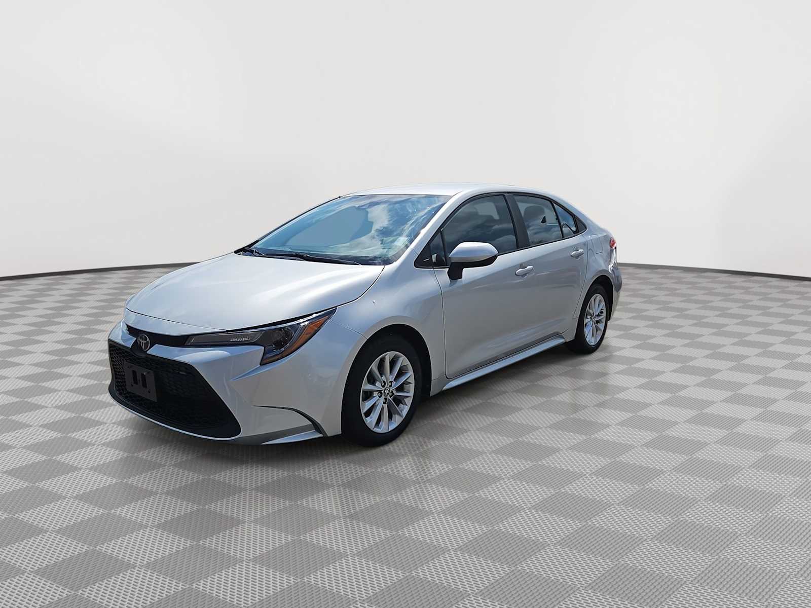 Thumbnail: 2021 Toyota Corolla - 4