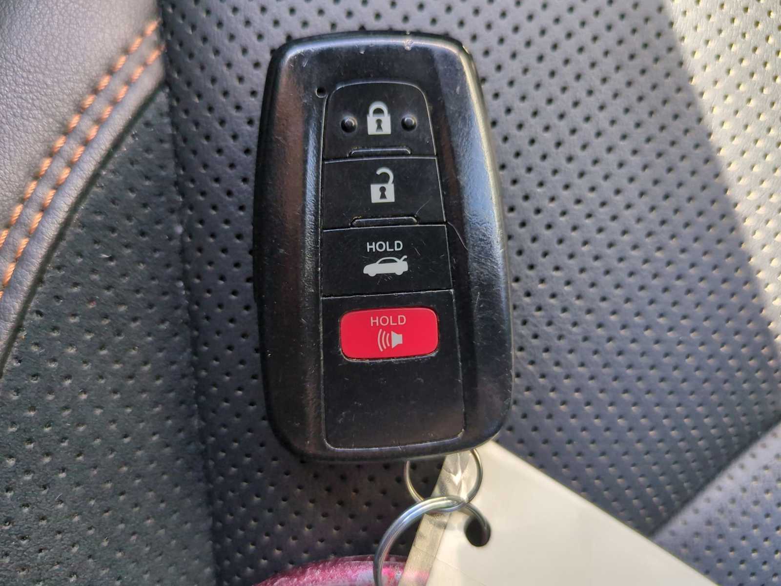 Thumbnail: 2020 Toyota Avalon - 35