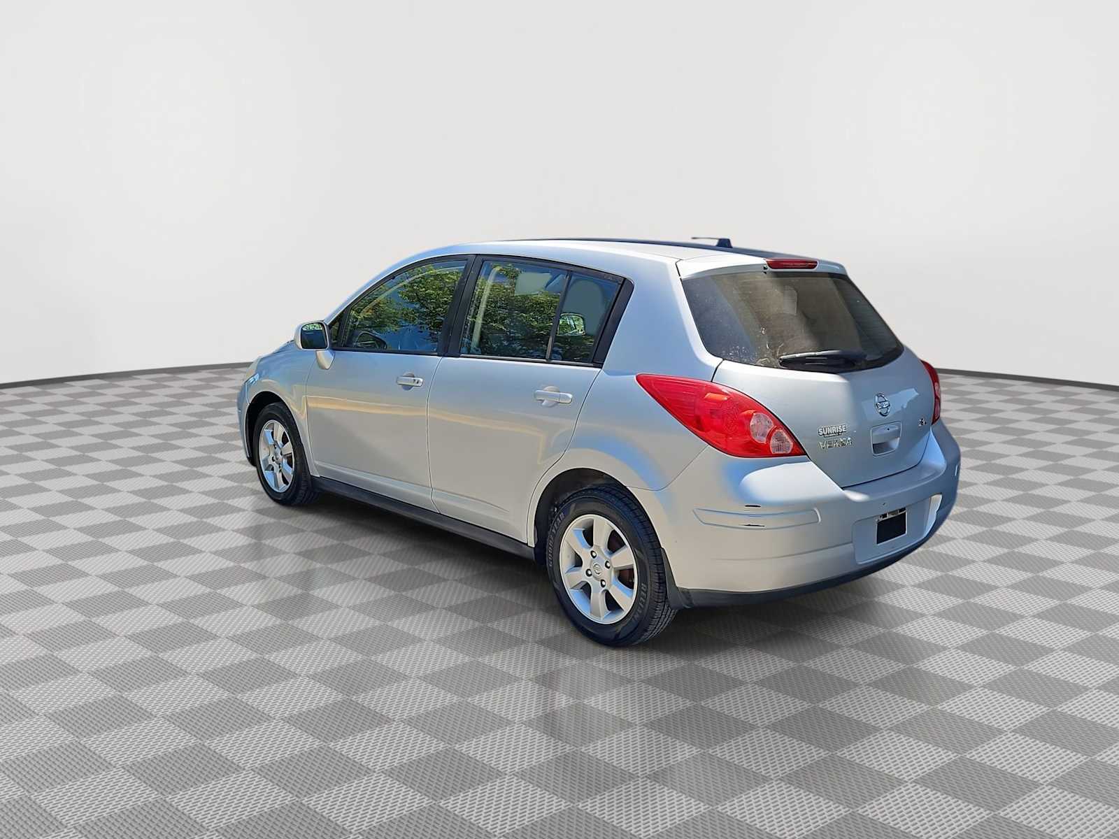 Thumbnail: 2008 Nissan Versa - 6