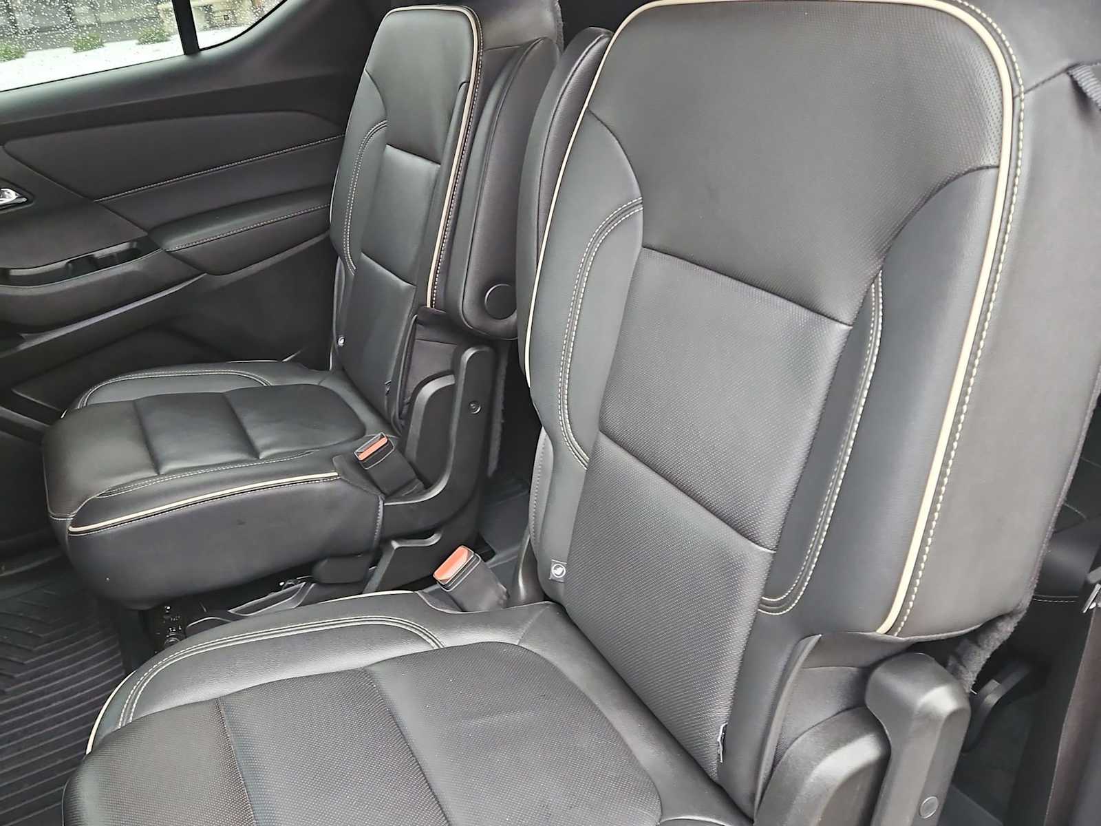 Thumbnail: 2023 Chevrolet Traverse - 21