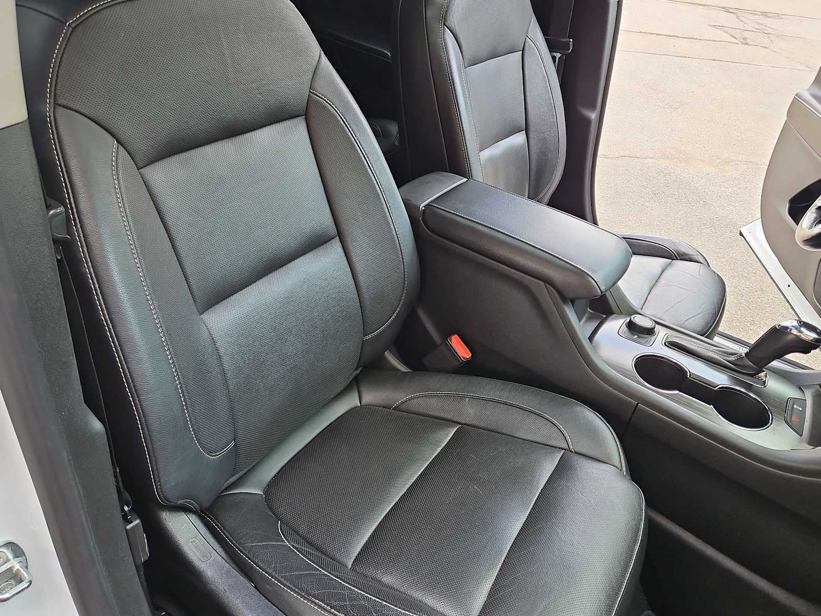 Thumbnail: 2019 GMC Acadia - 23