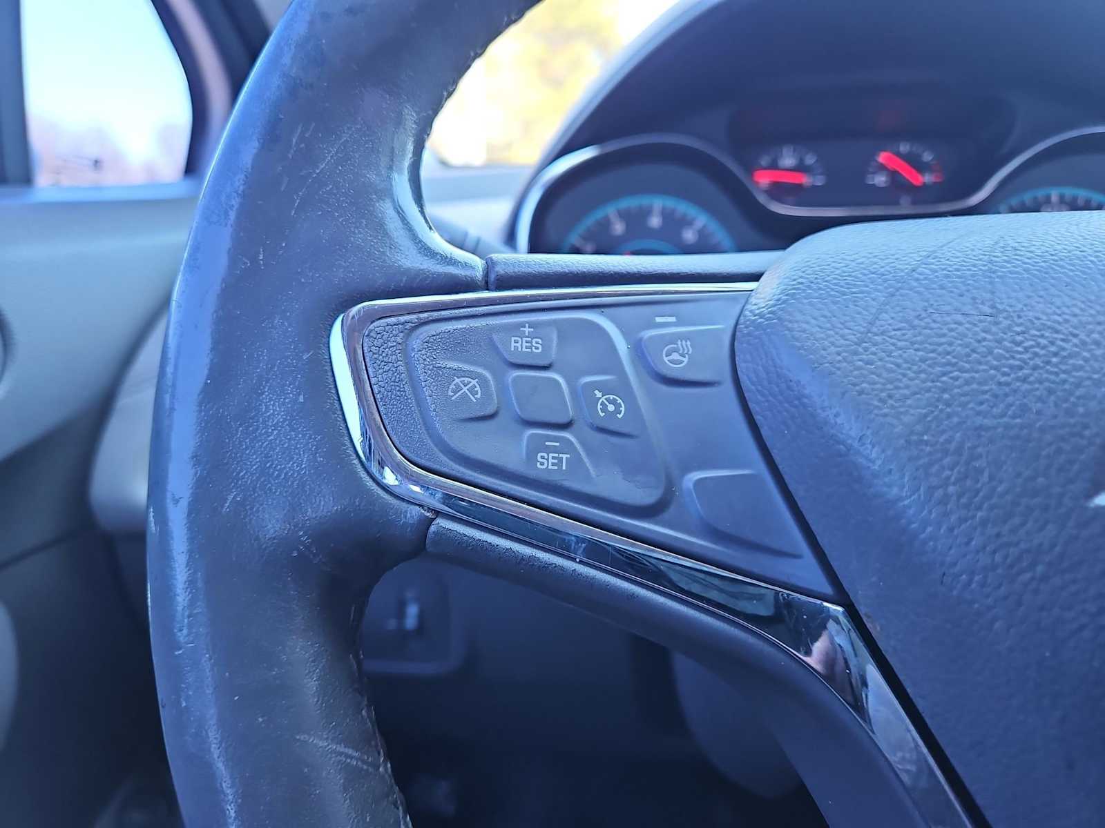 Thumbnail: 2016 Chevrolet Cruze - 24