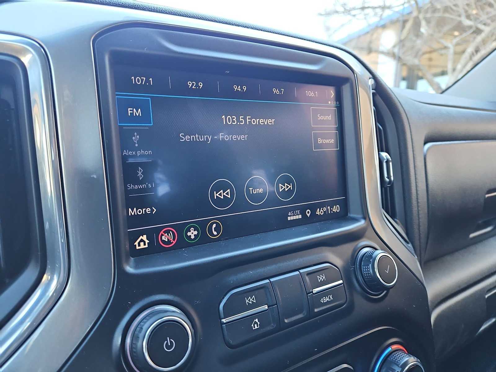 Thumbnail: 2019 Chevrolet Silverado 1500 - 29