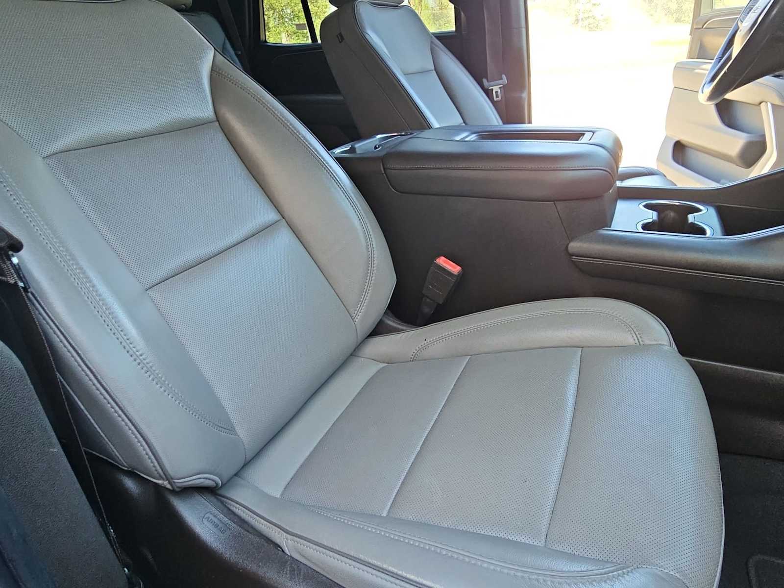 Thumbnail: 2021 GMC Yukon - 22