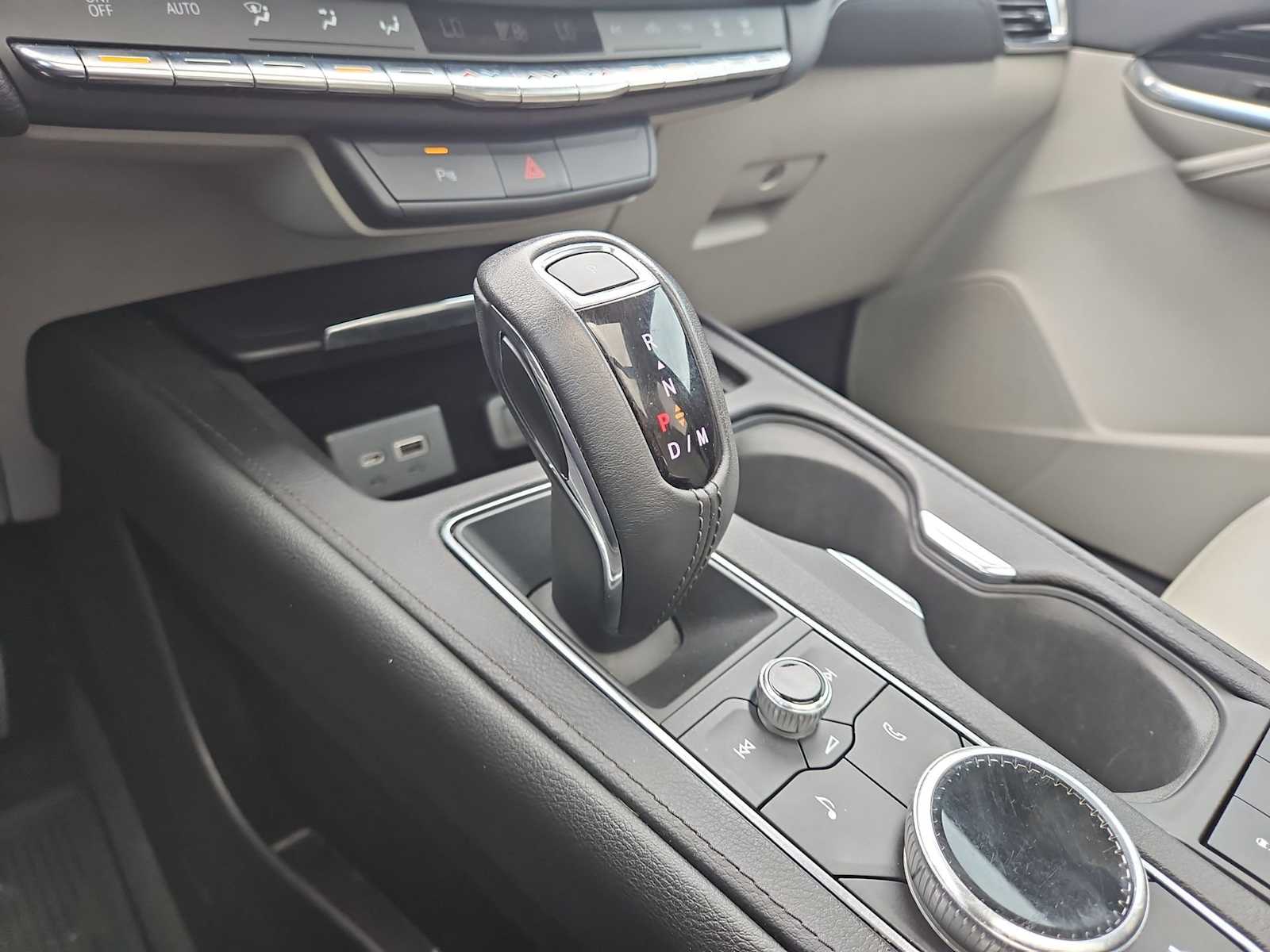 Thumbnail: 2019 Cadillac XT4 - 34