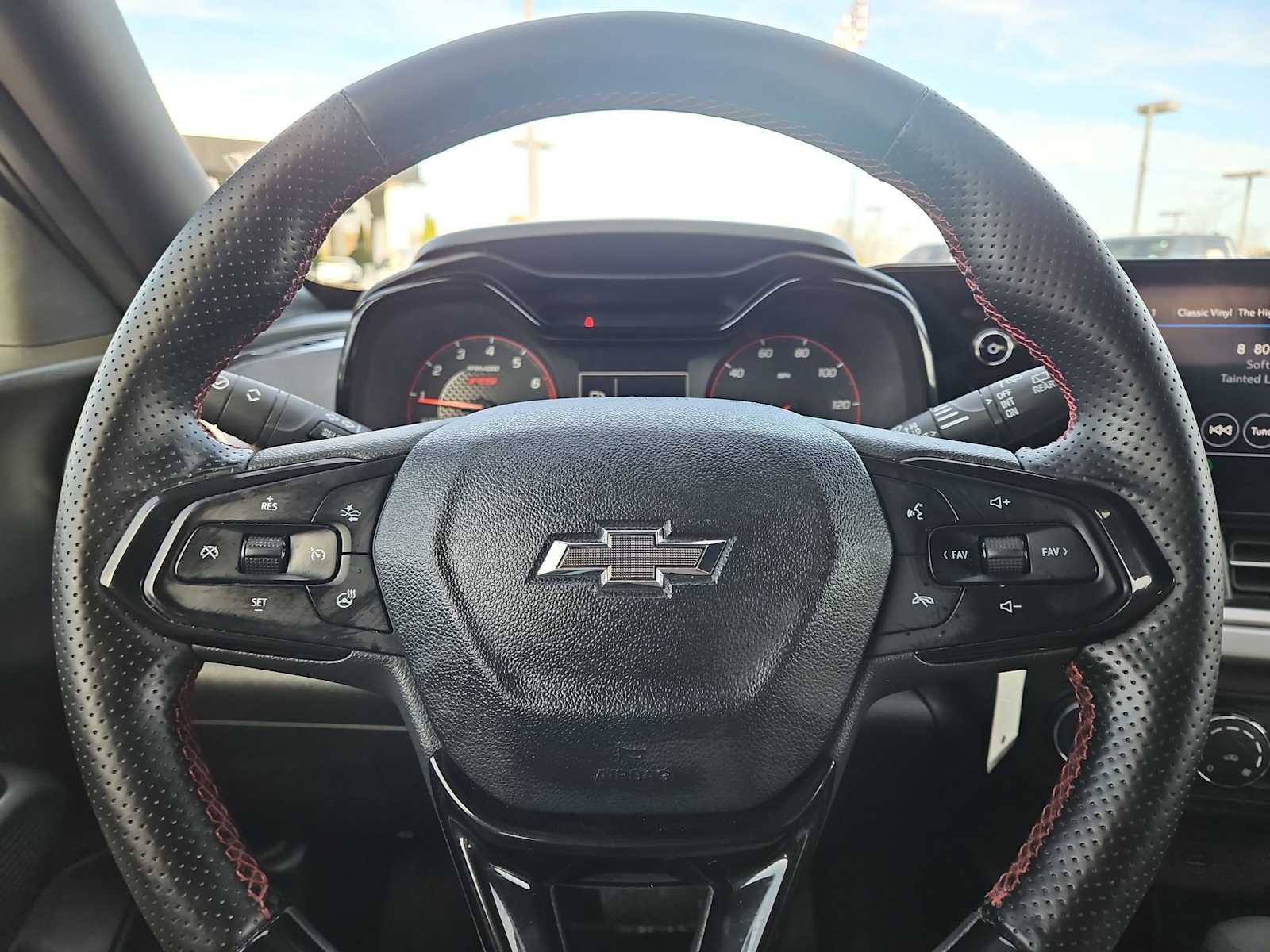 Thumbnail: 2024 Chevrolet Trax - 23