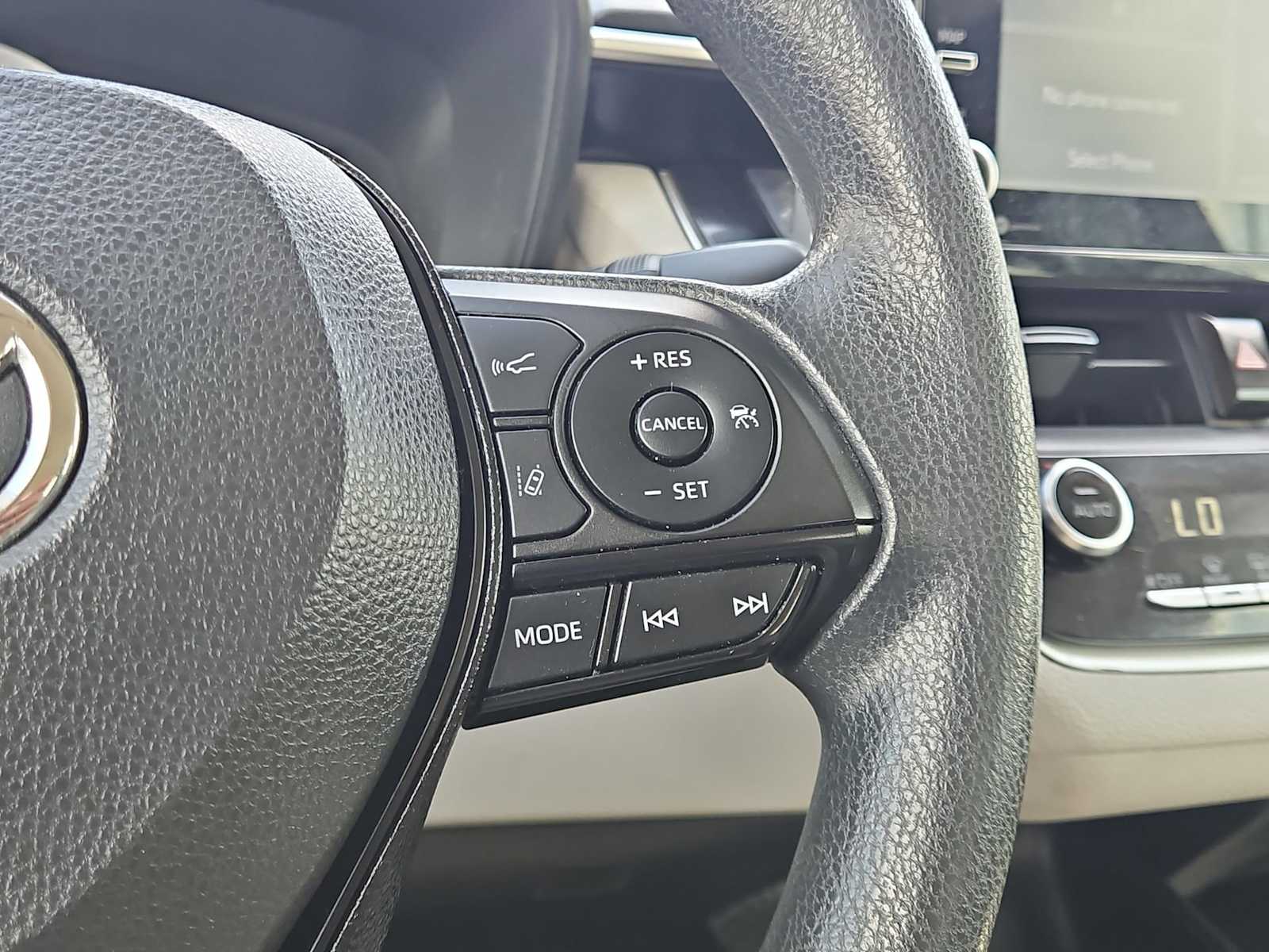 Thumbnail: 2021 Toyota Corolla - 24