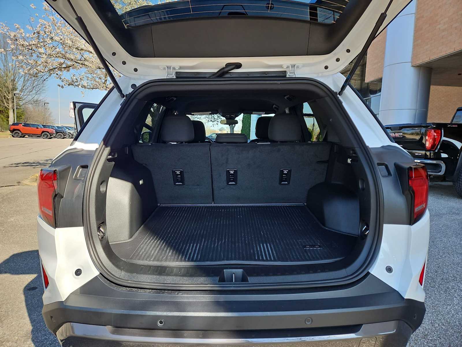 Thumbnail: 2026 GMC Terrain - 33