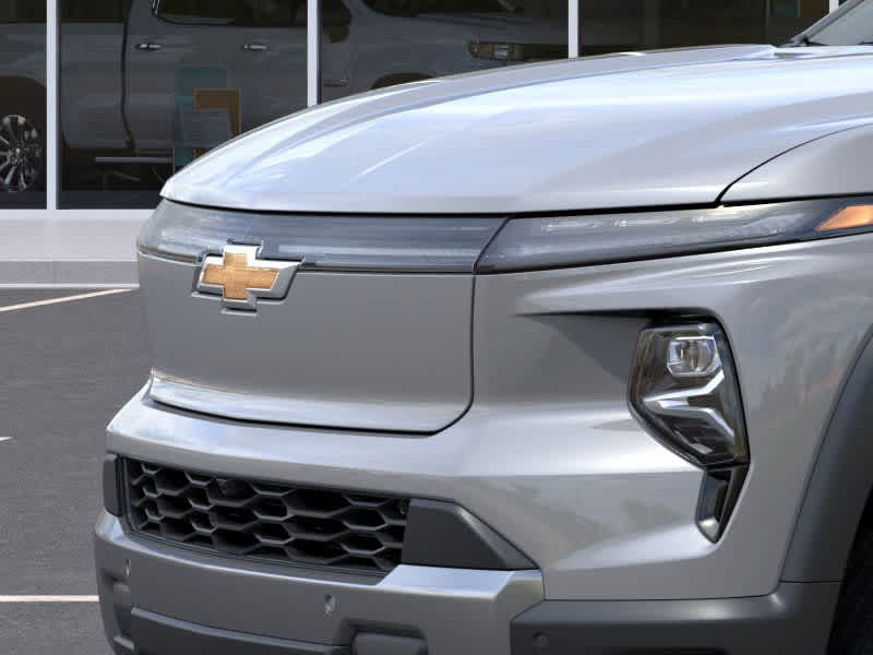 Thumbnail: 2025 Chevrolet Silverado EV - 13