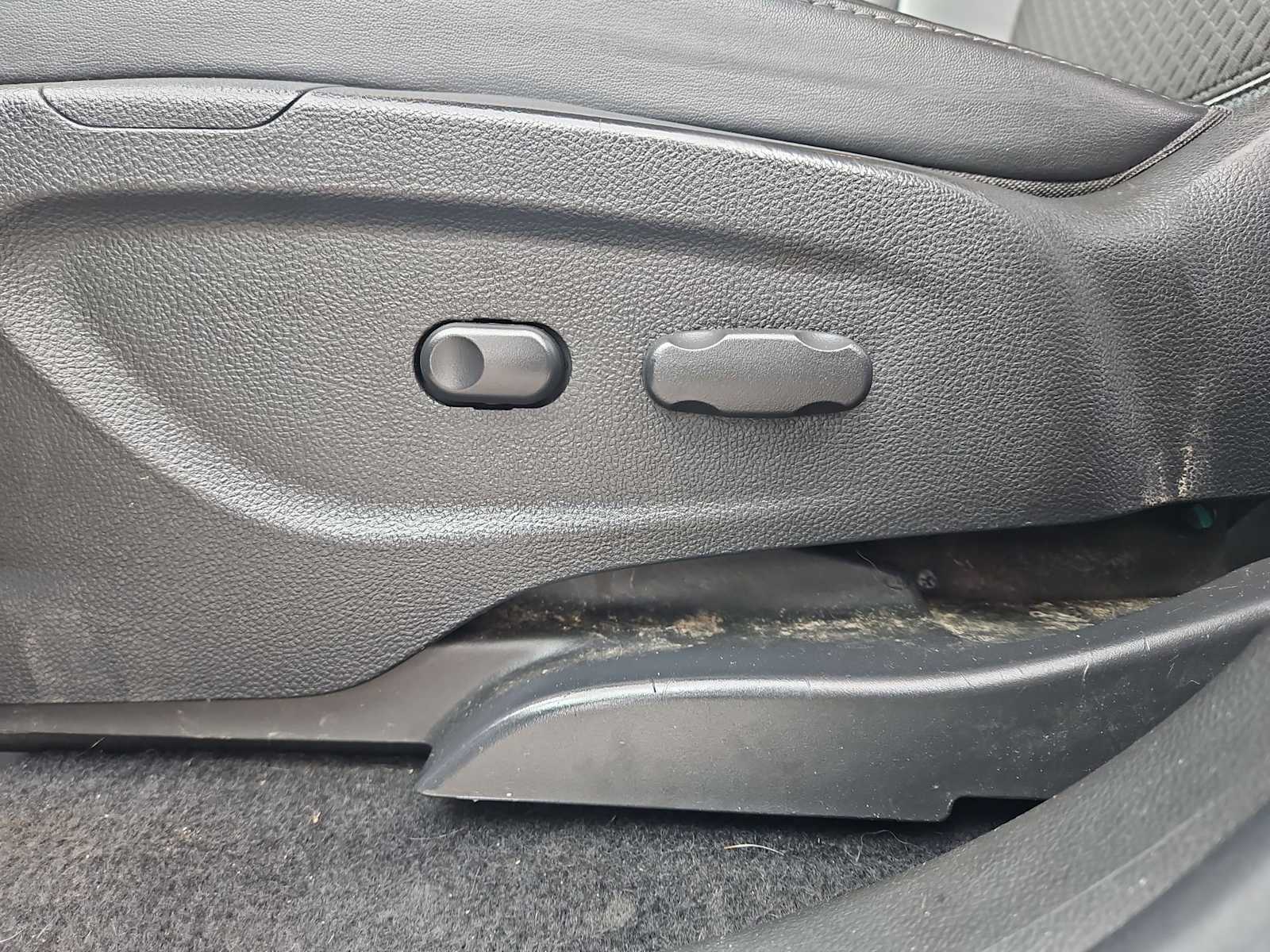 Thumbnail: 2017 Buick Encore - 17