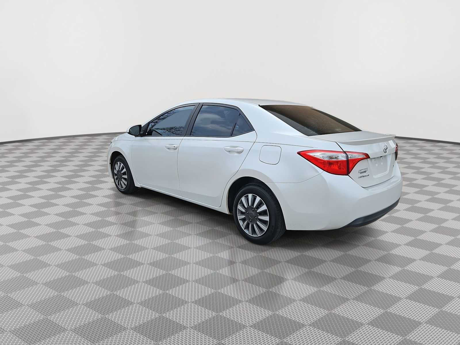 Thumbnail: 2014 Toyota Corolla - 6