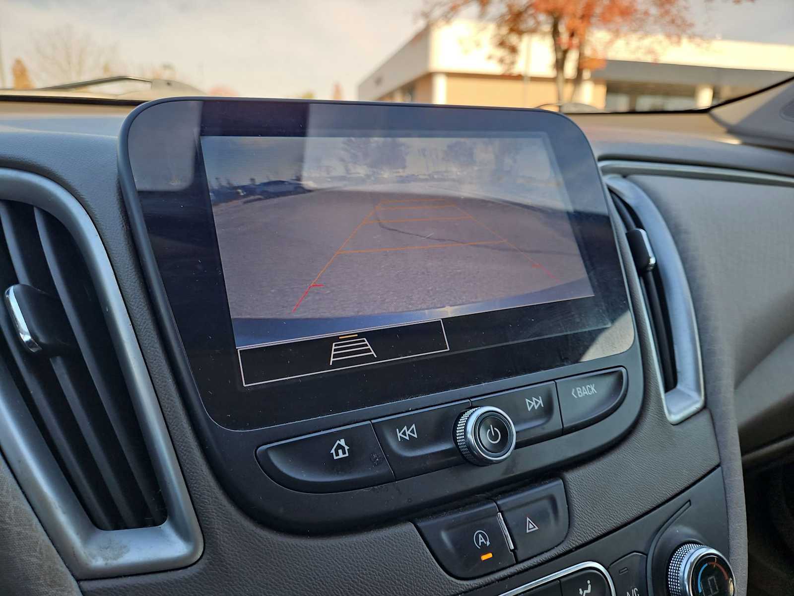 Thumbnail: 2022 Chevrolet Malibu - 29