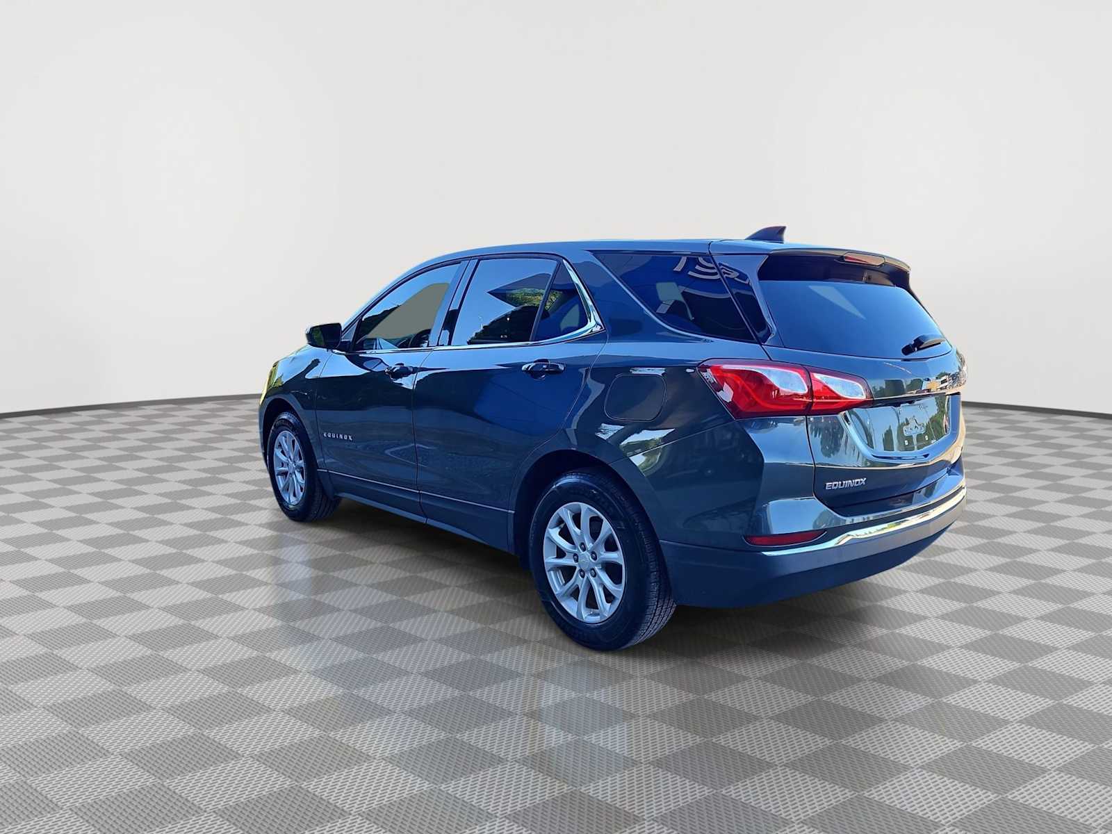 Thumbnail: 2018 Chevrolet Equinox - 10