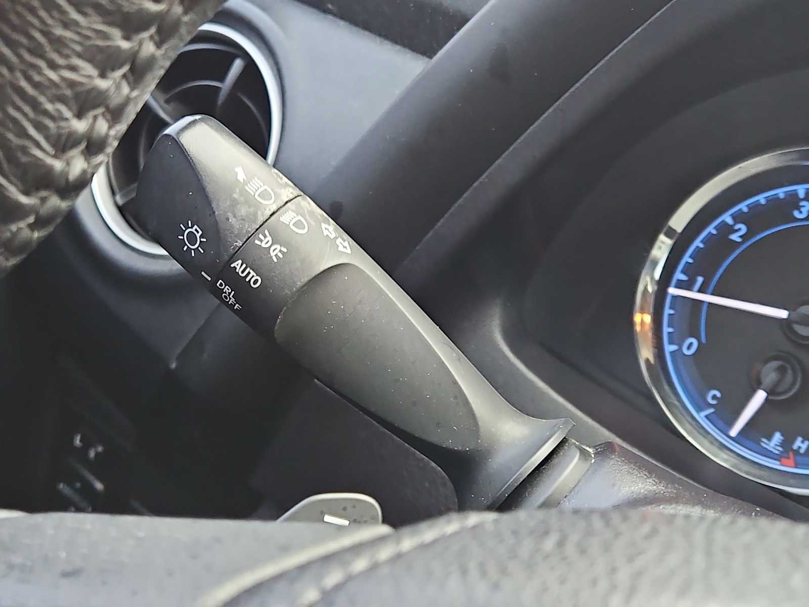 Thumbnail: 2018 Toyota Corolla - 27