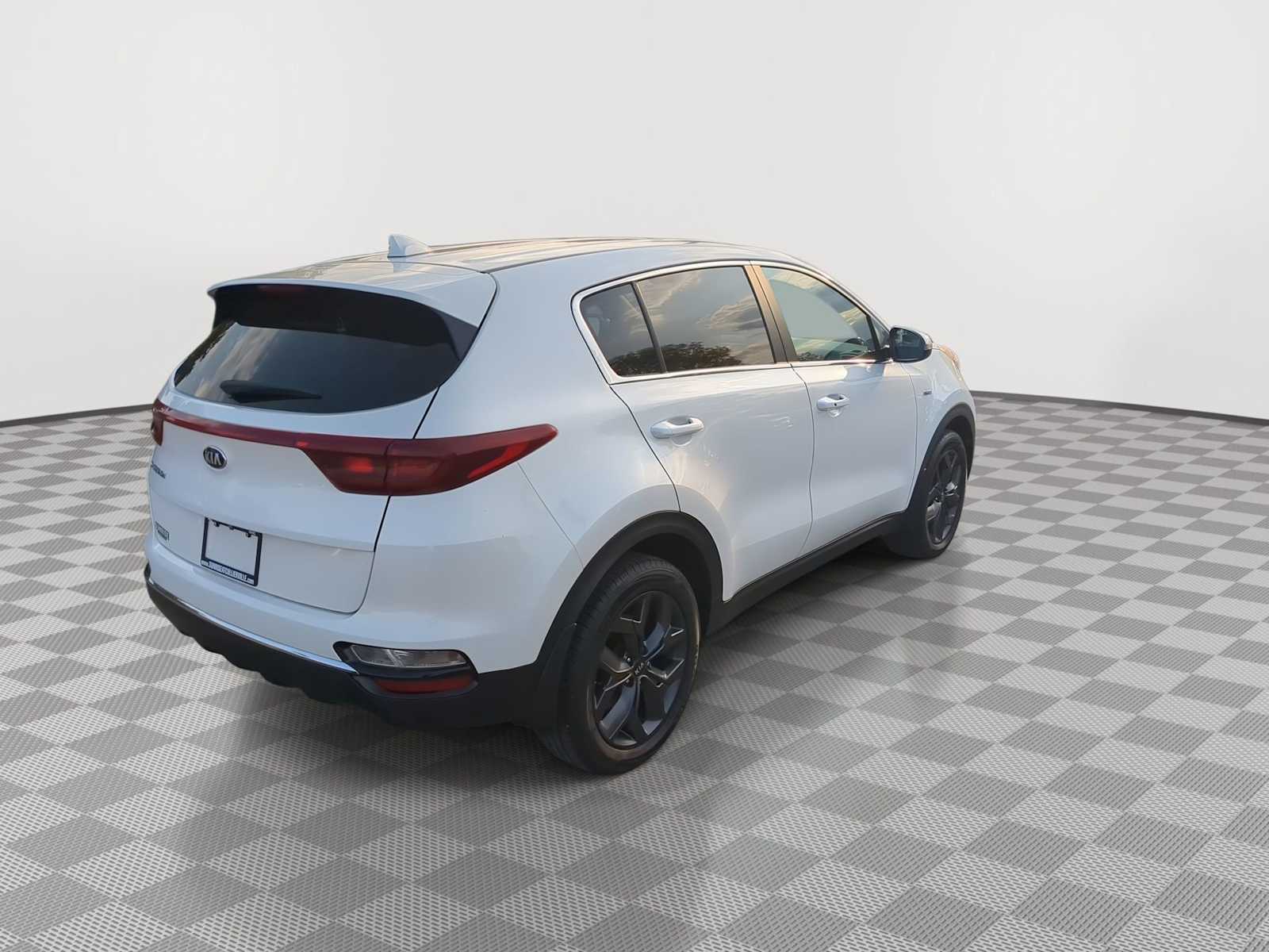 Thumbnail: 2022 Kia Sportage - 8
