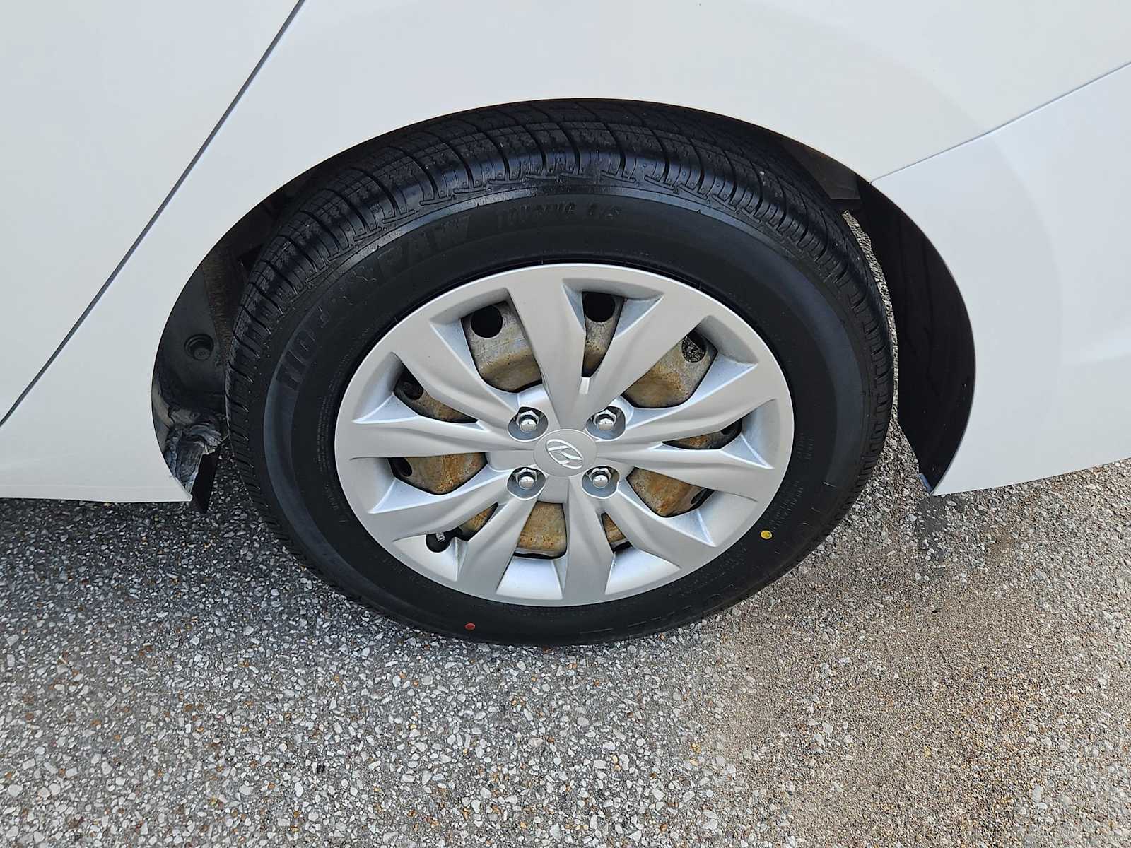 Thumbnail: 2020 Hyundai Accent - 14