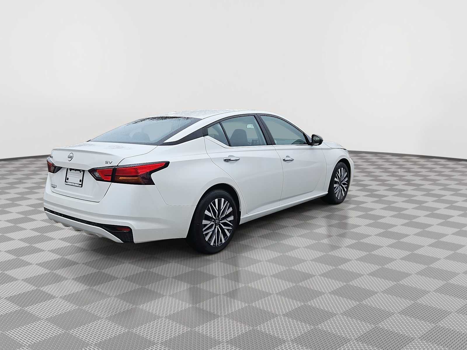 Thumbnail: 2024 Nissan Altima - 8